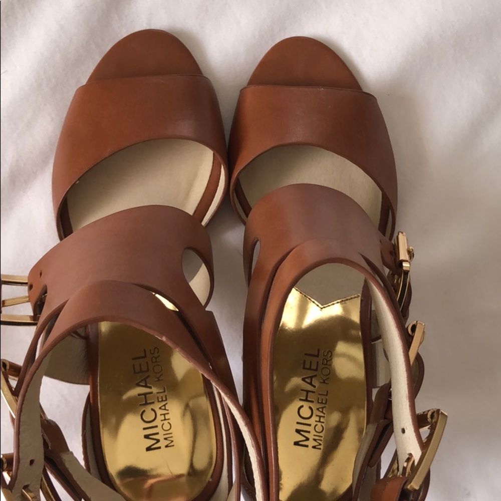Sandals - Picture 3 of 4